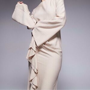 Elegant Cream Long Sleeve Dress